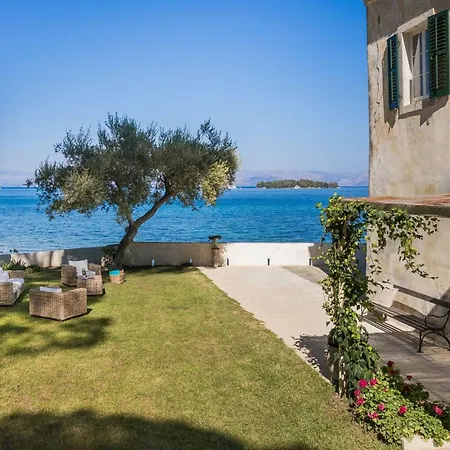 Magnificent Seafront Corfu - 5 En-suite Bedrooms -the Durrells House | Historic Elegance & Modern Luxuries - Direct Access & Private Heated Pool Villa Kontokali