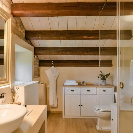 Magnificent Seafront Corfu - 5 En-suite Bedrooms -the Durrells House | Historic Elegance & Modern Luxuries - Direct Access & Private Heated Pool Villa Kontokali