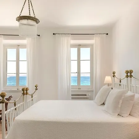 Magnificent Seafront Corfu - 5 En-suite Bedrooms -the Durrells House | Historic Elegance & Modern Luxuries - Direct Access & Private Heated Pool Kontokali