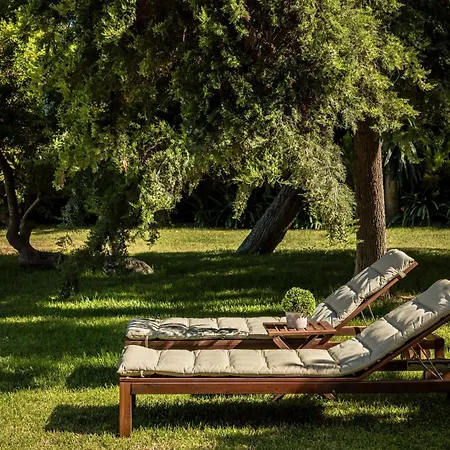 Magnificent Seafront Corfu - 5 En-suite Bedrooms -the Durrells House | Historic Elegance & Modern Luxuries - Direct Access & Private Heated Pool